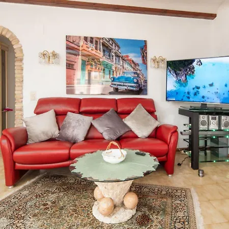 Villa Global Jolanda 9802 *